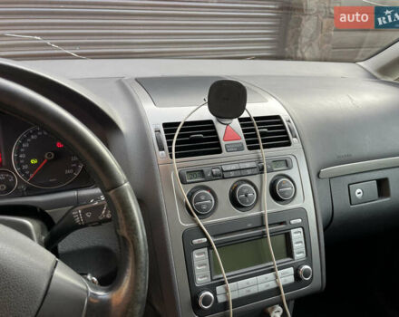 Синий Фольксваген Туран, объемом двигателя 1.9 л и пробегом 334 тыс. км за 7400 $, фото 8 на Automoto.ua