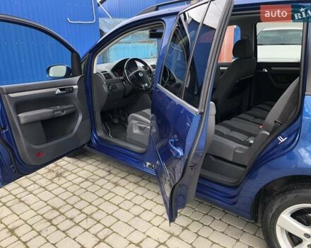 Синий Фольксваген Туран, объемом двигателя 1.6 л и пробегом 209 тыс. км за 7598 $, фото 12 на Automoto.ua