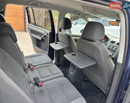 Синий Фольксваген Туран, объемом двигателя 1.4 л и пробегом 229 тыс. км за 6500 $, фото 17 на Automoto.ua