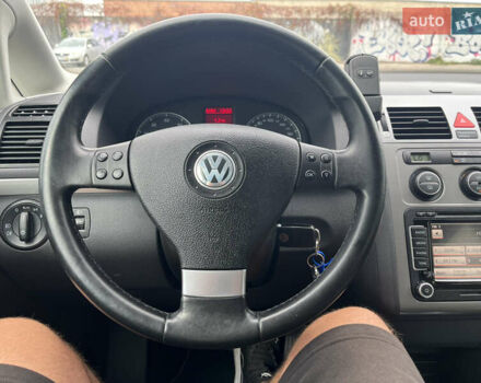 Синій Фольксваген Туран, об'ємом двигуна 1.4 л та пробігом 290 тис. км за 7500 $, фото 24 на Automoto.ua