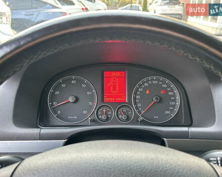 Синий Фольксваген Туран, объемом двигателя 1.4 л и пробегом 229 тыс. км за 6500 $, фото 7 на Automoto.ua