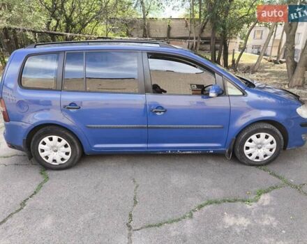 Синий Фольксваген Туран, объемом двигателя 1.6 л и пробегом 250 тыс. км за 7600 $, фото 8 на Automoto.ua