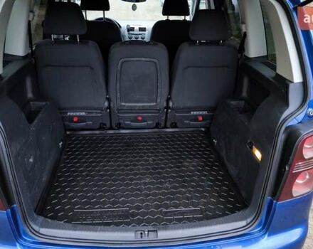 Синій Фольксваген Туран, об'ємом двигуна 2 л та пробігом 358 тис. км за 7500 $, фото 21 на Automoto.ua