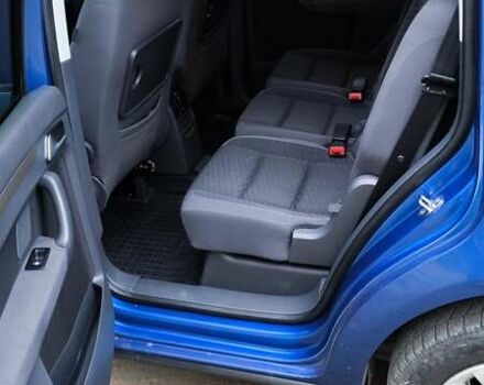 Синій Фольксваген Туран, об'ємом двигуна 2 л та пробігом 358 тис. км за 7500 $, фото 20 на Automoto.ua