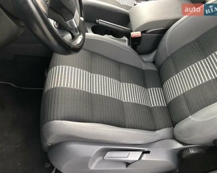 Синий Фольксваген Туран, объемом двигателя 1.6 л и пробегом 209 тыс. км за 7598 $, фото 42 на Automoto.ua