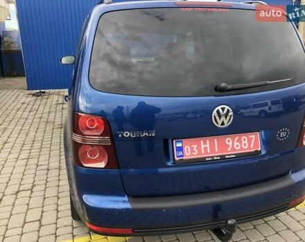 Синий Фольксваген Туран, объемом двигателя 1.6 л и пробегом 212 тыс. км за 7850 $, фото 7 на Automoto.ua