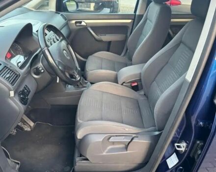 Синий Фольксваген Туран, объемом двигателя 2 л и пробегом 178 тыс. км за 2100 $, фото 9 на Automoto.ua