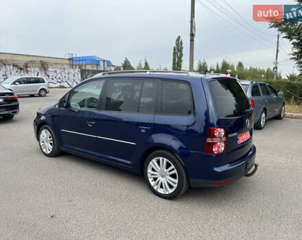 Синій Фольксваген Туран, об'ємом двигуна 1.4 л та пробігом 290 тис. км за 7500 $, фото 5 на Automoto.ua