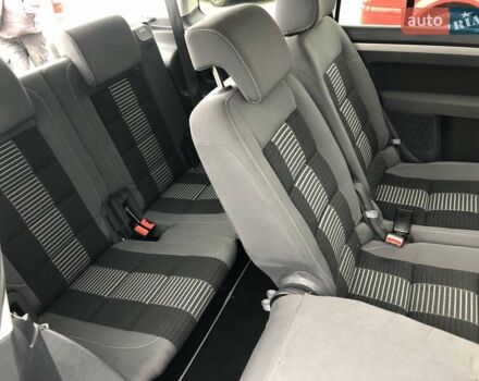 Синий Фольксваген Туран, объемом двигателя 1.6 л и пробегом 209 тыс. км за 7598 $, фото 30 на Automoto.ua