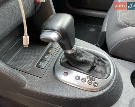 Синий Фольксваген Туран, объемом двигателя 1.9 л и пробегом 334 тыс. км за 7400 $, фото 7 на Automoto.ua