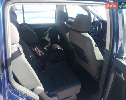 Синий Фольксваген Туран, объемом двигателя 1.4 л и пробегом 205 тыс. км за 7500 $, фото 4 на Automoto.ua