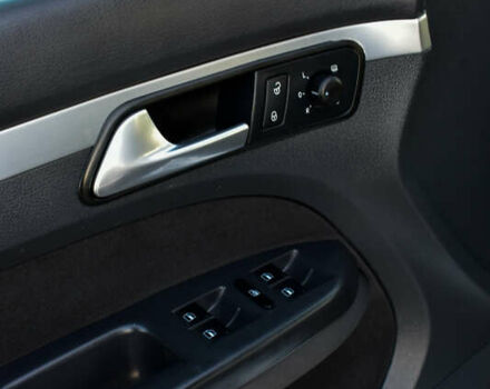 Синій Фольксваген Туран, об'ємом двигуна 2 л та пробігом 255 тис. км за 8400 $, фото 24 на Automoto.ua