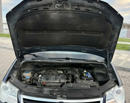 Синій Фольксваген Туран, об'ємом двигуна 1.97 л та пробігом 393 тис. км за 7300 $, фото 18 на Automoto.ua