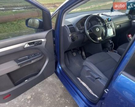 Синий Фольксваген Туран, объемом двигателя 1.9 л и пробегом 289 тыс. км за 8100 $, фото 3 на Automoto.ua