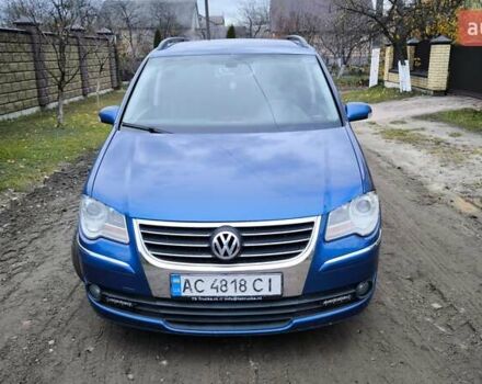 Синій Фольксваген Туран, об'ємом двигуна 2 л та пробігом 358 тис. км за 7500 $, фото 2 на Automoto.ua