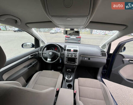 Синій Фольксваген Туран, об'ємом двигуна 1.4 л та пробігом 290 тис. км за 7500 $, фото 18 на Automoto.ua