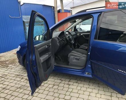 Синий Фольксваген Туран, объемом двигателя 1.6 л и пробегом 209 тыс. км за 7598 $, фото 13 на Automoto.ua