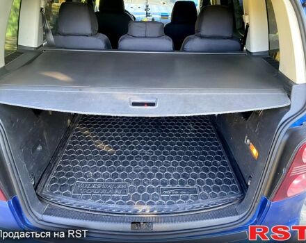 Синій Фольксваген Туран, об'ємом двигуна 2 л та пробігом 365 тис. км за 7000 $, фото 7 на Automoto.ua