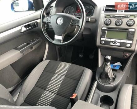 Синий Фольксваген Туран, объемом двигателя 1.6 л и пробегом 212 тыс. км за 7850 $, фото 37 на Automoto.ua