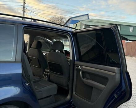 Синій Фольксваген Туран, об'ємом двигуна 1.97 л та пробігом 393 тис. км за 7300 $, фото 7 на Automoto.ua