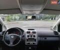 Синий Фольксваген Туран, объемом двигателя 2 л и пробегом 215 тыс. км за 7200 $, фото 67 на Automoto.ua