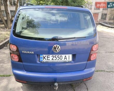Синий Фольксваген Туран, объемом двигателя 1.6 л и пробегом 250 тыс. км за 7600 $, фото 1 на Automoto.ua