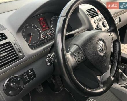 Синий Фольксваген Туран, объемом двигателя 1.6 л и пробегом 209 тыс. км за 7598 $, фото 41 на Automoto.ua