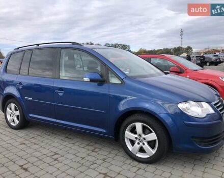 Синий Фольксваген Туран, объемом двигателя 1.6 л и пробегом 212 тыс. км за 7850 $, фото 5 на Automoto.ua
