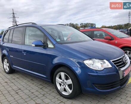 Синий Фольксваген Туран, объемом двигателя 1.6 л и пробегом 209 тыс. км за 7598 $, фото 7 на Automoto.ua