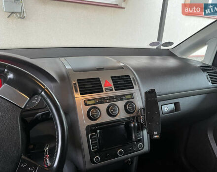 Синий Фольксваген Туран, объемом двигателя 1.39 л и пробегом 270 тыс. км за 7500 $, фото 20 на Automoto.ua