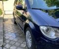 Синий Фольксваген Туран, объемом двигателя 2 л и пробегом 250 тыс. км за 7900 $, фото 2 на Automoto.ua