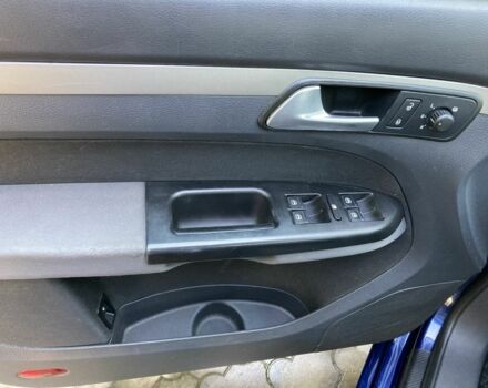 Синий Фольксваген Туран, объемом двигателя 2 л и пробегом 250 тыс. км за 7900 $, фото 17 на Automoto.ua