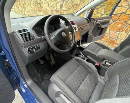 Синий Фольксваген Туран, объемом двигателя 1.6 л и пробегом 246 тыс. км за 7500 $, фото 19 на Automoto.ua