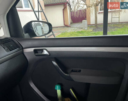 Синий Фольксваген Туран, объемом двигателя 1.39 л и пробегом 270 тыс. км за 7500 $, фото 23 на Automoto.ua