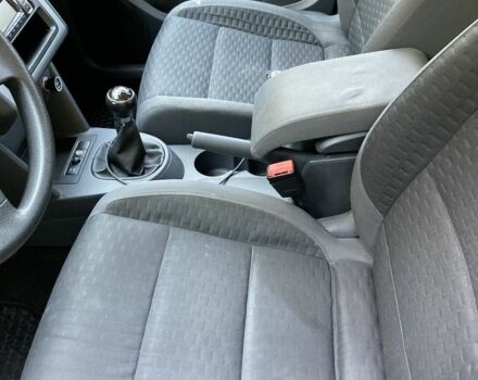 Синий Фольксваген Туран, объемом двигателя 2 л и пробегом 250 тыс. км за 7900 $, фото 16 на Automoto.ua