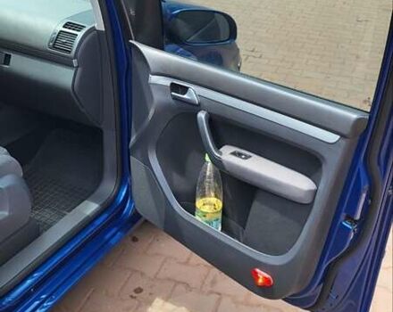 Синій Фольксваген Туран, об'ємом двигуна 1.39 л та пробігом 268 тис. км за 6999 $, фото 6 на Automoto.ua