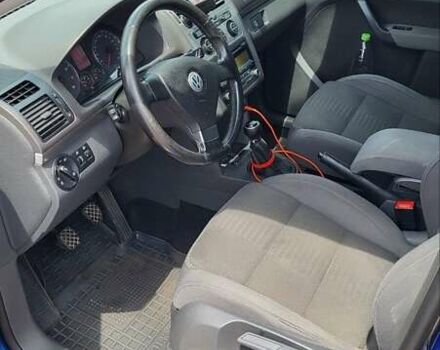 Синій Фольксваген Туран, об'ємом двигуна 1.39 л та пробігом 268 тис. км за 6999 $, фото 3 на Automoto.ua