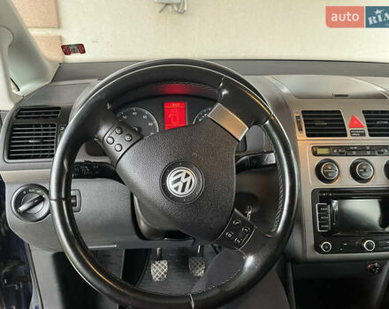 Синий Фольксваген Туран, объемом двигателя 1.39 л и пробегом 270 тыс. км за 7500 $, фото 19 на Automoto.ua