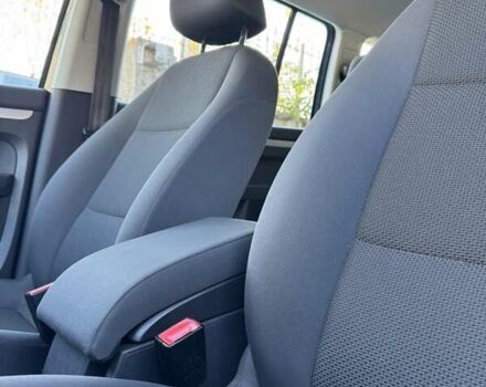 Синий Фольксваген Туран, объемом двигателя 1.6 л и пробегом 252 тыс. км за 8500 $, фото 25 на Automoto.ua