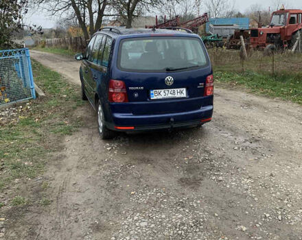 Синий Фольксваген Туран, объемом двигателя 1.39 л и пробегом 190 тыс. км за 6500 $, фото 2 на Automoto.ua