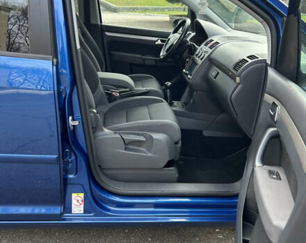 Синий Фольксваген Туран, объемом двигателя 1.4 л и пробегом 172 тыс. км за 8299 $, фото 40 на Automoto.ua