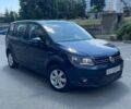 Синий Фольксваген Туран, объемом двигателя 1.2 л и пробегом 164 тыс. км за 7500 $, фото 1 на Automoto.ua