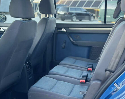 Синий Фольксваген Туран, объемом двигателя 1.4 л и пробегом 220 тыс. км за 7600 $, фото 59 на Automoto.ua