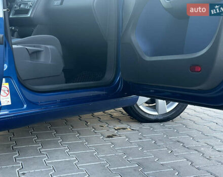 Синий Фольксваген Туран, объемом двигателя 1.4 л и пробегом 220 тыс. км за 7600 $, фото 71 на Automoto.ua