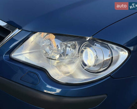 Синий Фольксваген Туран, объемом двигателя 1.4 л и пробегом 220 тыс. км за 7600 $, фото 24 на Automoto.ua