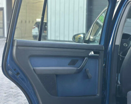 Синий Фольксваген Туран, объемом двигателя 1.4 л и пробегом 220 тыс. км за 7600 $, фото 57 на Automoto.ua