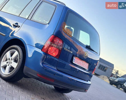 Синий Фольксваген Туран, объемом двигателя 1.4 л и пробегом 220 тыс. км за 7600 $, фото 9 на Automoto.ua