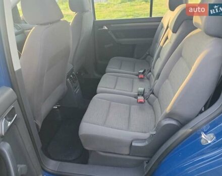 Синій Фольксваген Туран, об'ємом двигуна 1.9 л та пробігом 266 тис. км за 8200 $, фото 2 на Automoto.ua