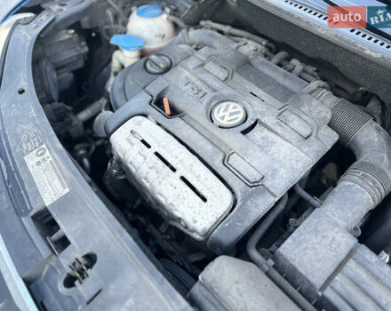 Синий Фольксваген Туран, объемом двигателя 1.4 л и пробегом 220 тыс. км за 7600 $, фото 87 на Automoto.ua