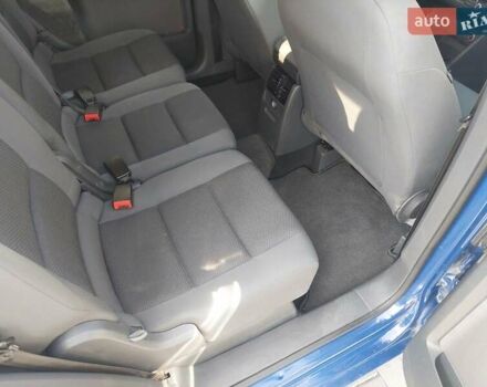 Синий Фольксваген Туран, объемом двигателя 1.6 л и пробегом 282 тыс. км за 8400 $, фото 17 на Automoto.ua